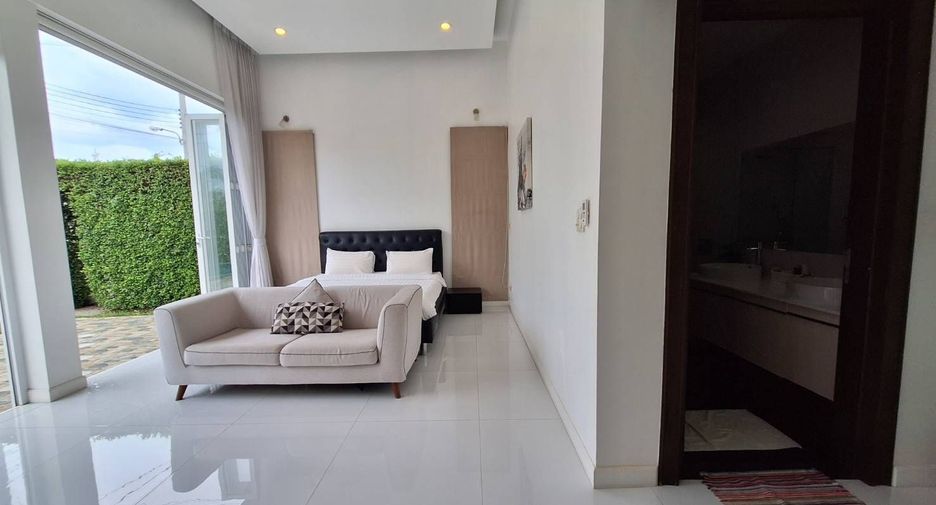 For rent 3 bedrooms villa in Hua Hin, Prachuap Khiri Khan