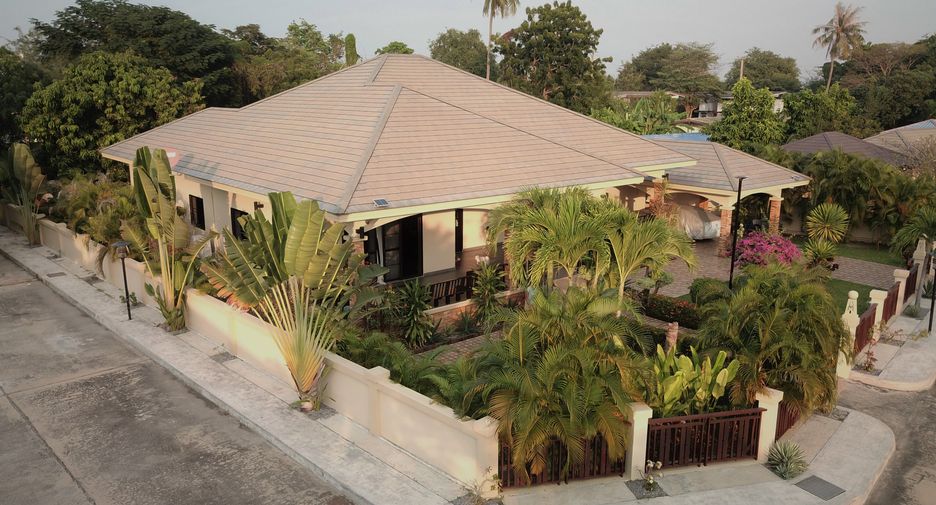 À vendre 3 chambres villa à Cha Am, Phetchaburi