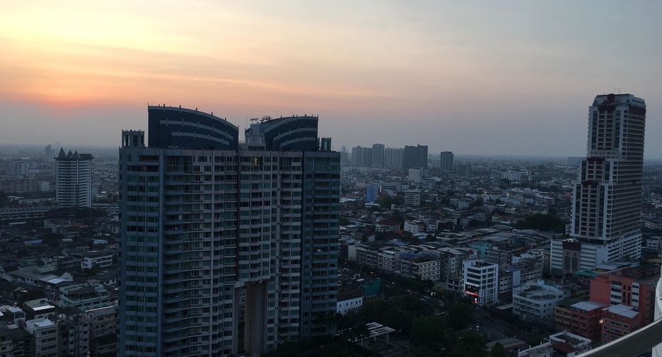 For sale スタジオ condo in Khlong San, Bangkok