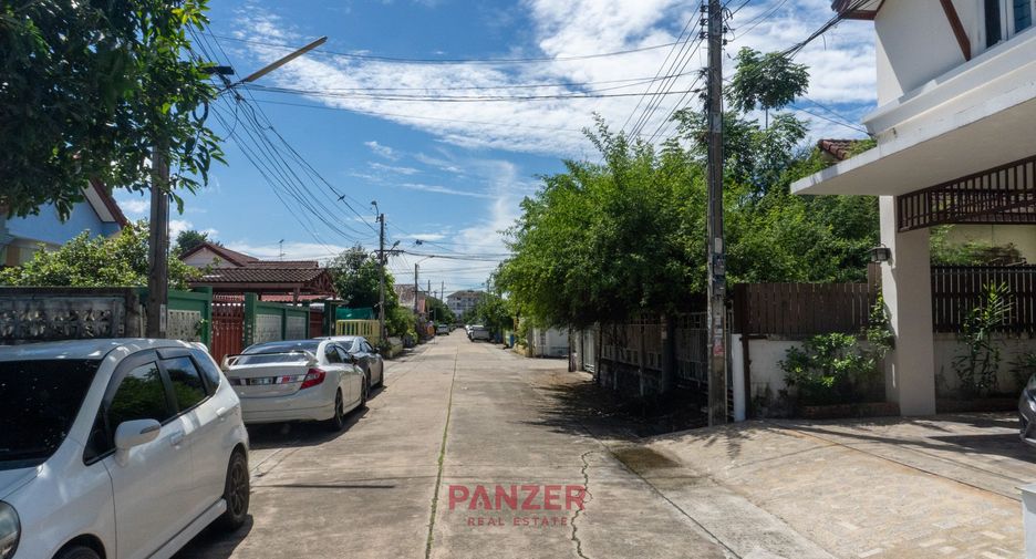 Haus zum Kauf mit 4 Zimmer in Nong Khaem, Bangkok