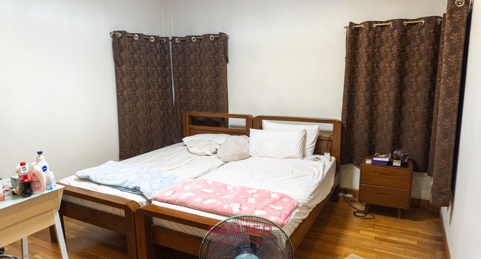 Haus zum Kauf mit 4 Zimmer in Nong Khaem, Bangkok