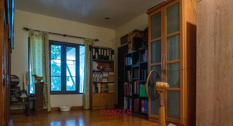 Haus zum Kauf mit 4 Zimmer in Nong Khaem, Bangkok