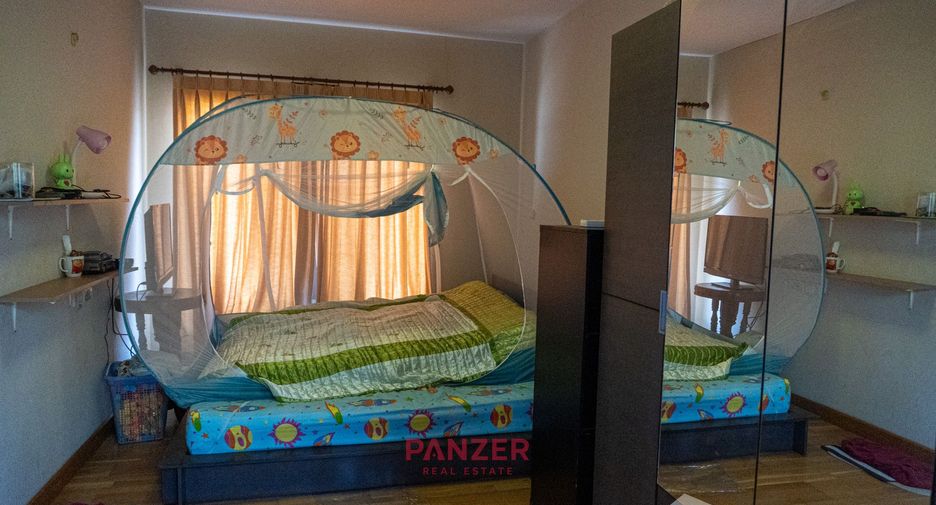 Haus zum Kauf mit 4 Zimmer in Nong Khaem, Bangkok