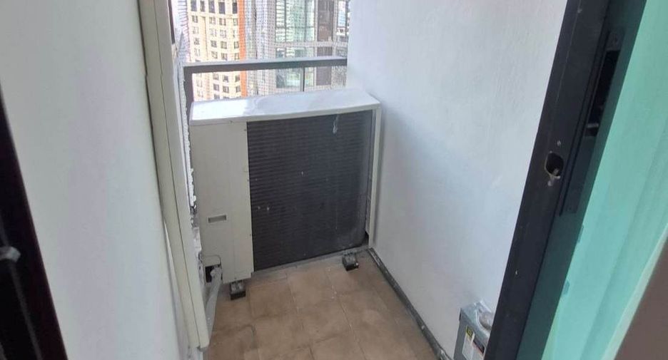 For sale 1 bed condo in Sathon, Bangkok