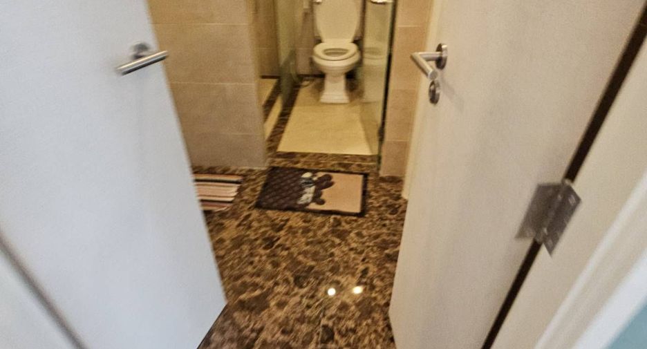 For rent 2 bedrooms condo in Bang Lamung, Chonburi