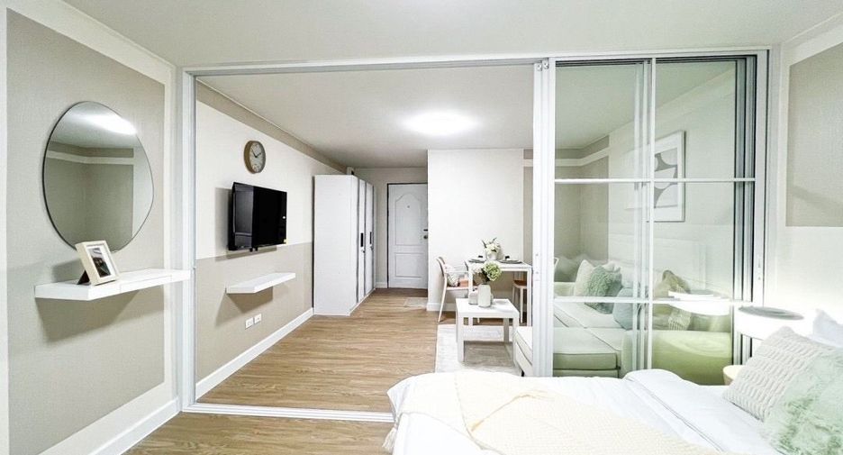 For sale 1 bed condo in Bang Khen, Bangkok