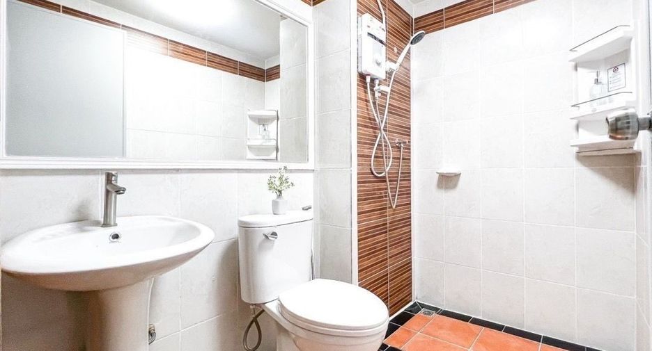 For sale 1 bed condo in Bang Khen, Bangkok