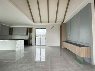À vendre 4 chambres villa à Hua Hin, Prachuap Khiri Khan