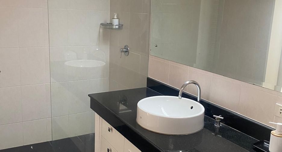 For rent 2 bedrooms condo in Thalang, Phuket
