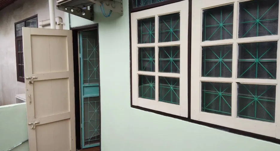 For rent 2 bedrooms townhouse in Phra Khanong, Bangkok