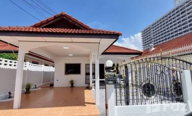 For rent 2 ベッドルーム villa in Bang Lamung, Chonburi