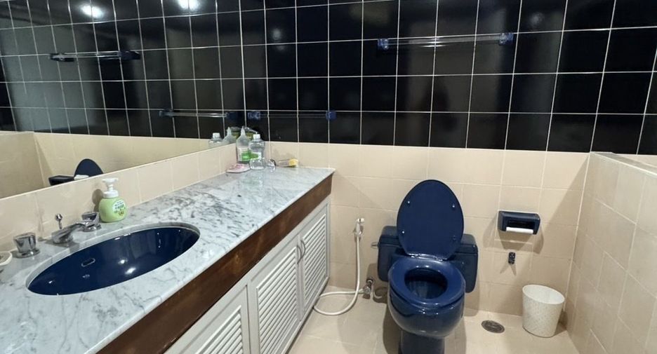 For rent 2 bedrooms condo in Hua Hin, Prachuap Khiri Khan