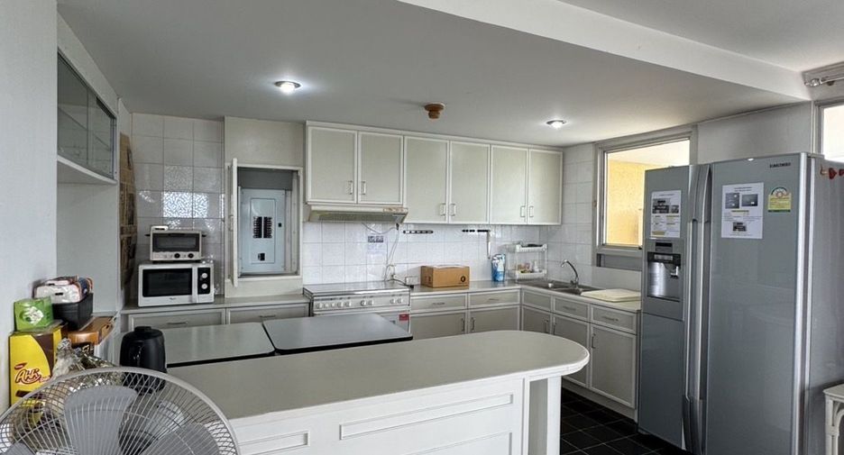For rent 2 bedrooms condo in Hua Hin, Prachuap Khiri Khan