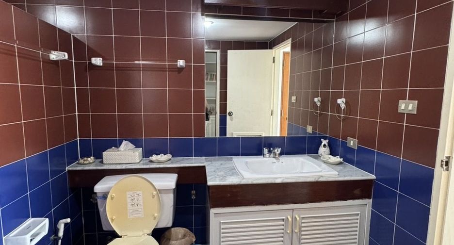 For rent 2 bedrooms condo in Hua Hin, Prachuap Khiri Khan