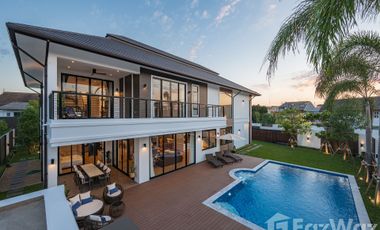 For sale 5 bedrooms villa in Mueang Chiang Mai, Chiang Mai