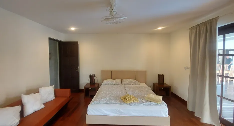 For rent 4 bedrooms villa in Hua Hin, Prachuap Khiri Khan