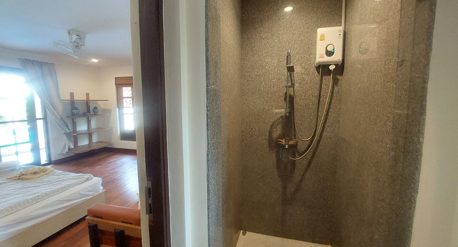 For rent 4 bedrooms villa in Hua Hin, Prachuap Khiri Khan