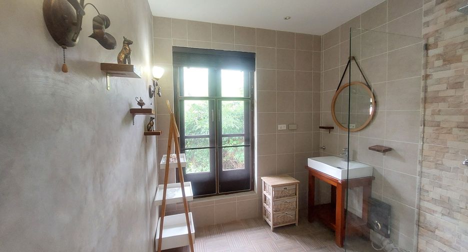 For rent 4 bedrooms villa in Hua Hin, Prachuap Khiri Khan