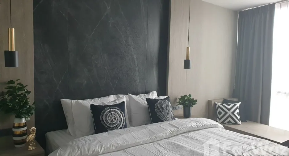 For sale and for rent 2 bedrooms condo in Watthana, Bangkok
