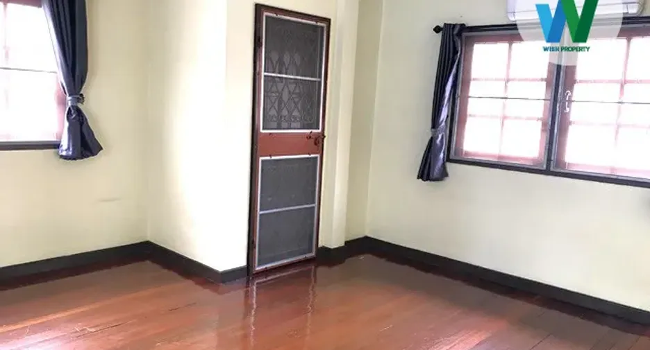 For sale 2 bedrooms townhouse in Don Mueang, Bangkok