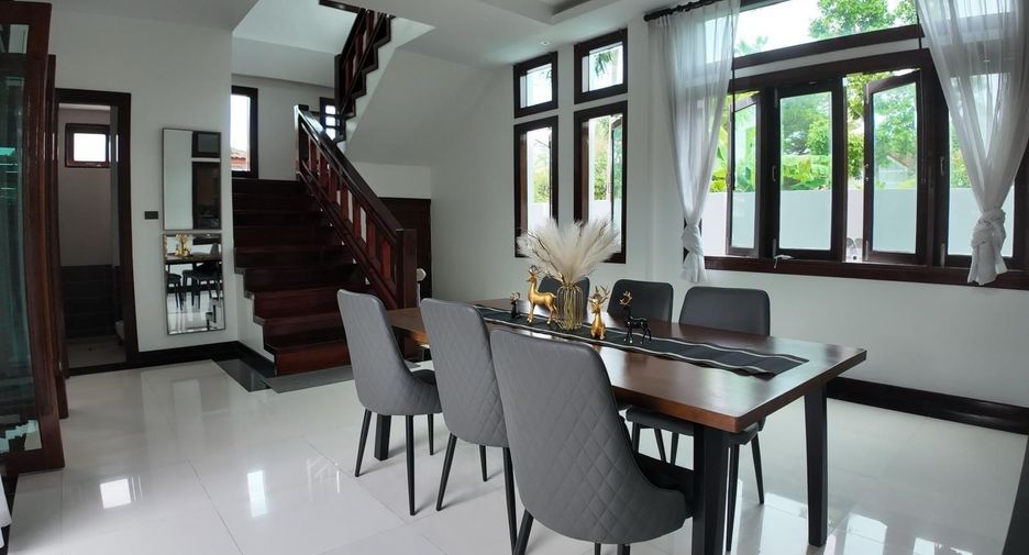 For sale 4 ベッドルーム villa in Mueang Phuket, Phuket