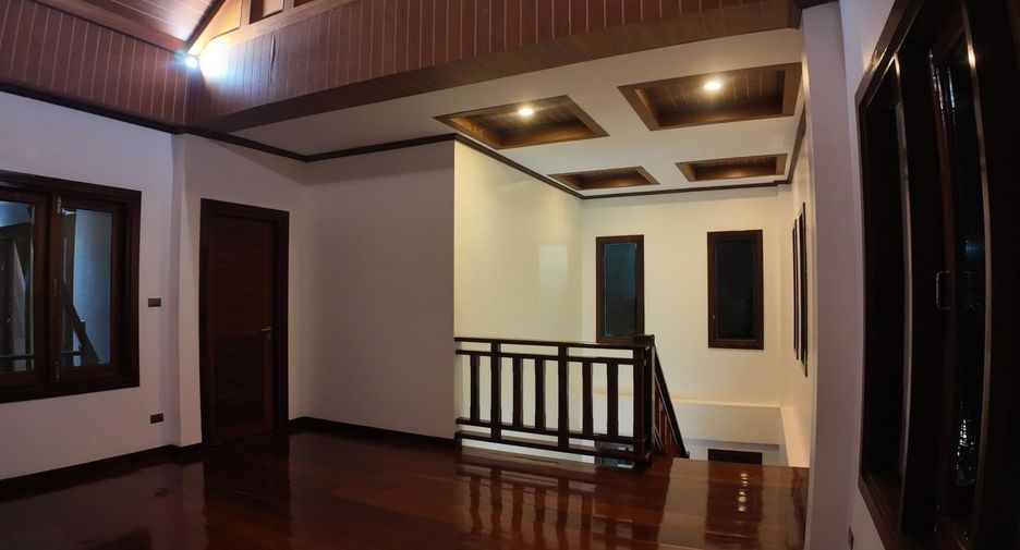 For sale 4 ベッドルーム villa in Mueang Phuket, Phuket