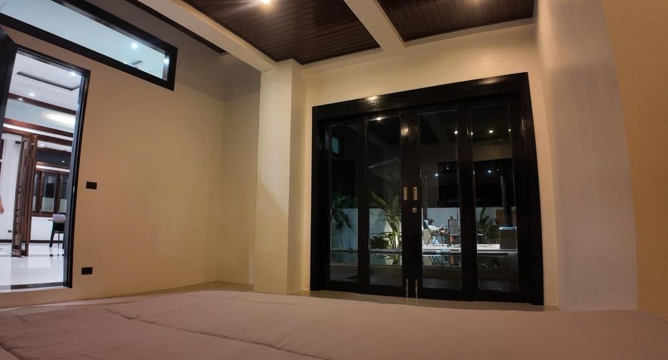 For sale 4 ベッドルーム villa in Mueang Phuket, Phuket