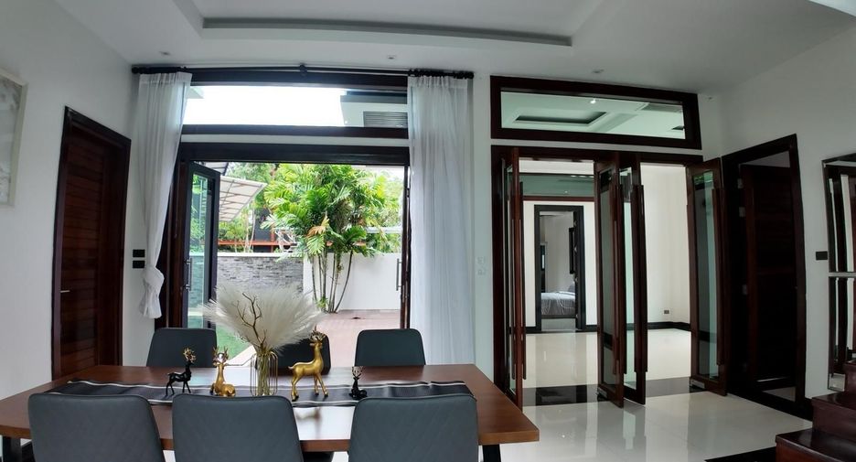 For sale 4 ベッドルーム villa in Mueang Phuket, Phuket