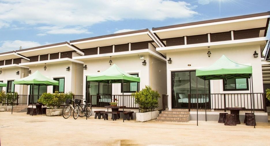 À vendre 9 chambres hôtel à Pran Buri, Prachuap Khiri Khan