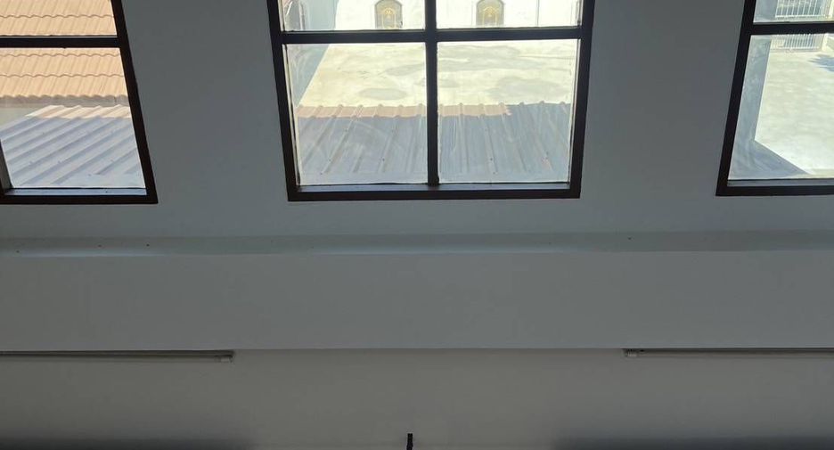 For rent 8 bedrooms house in Mueang Chiang Mai, Chiang Mai