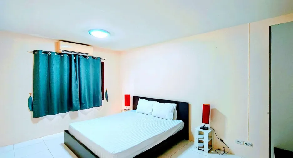 For rent 4 bedrooms house in Mueang Phuket, Phuket
