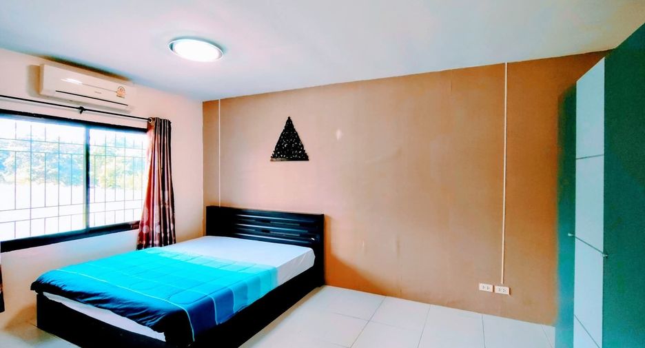 For rent 4 bedrooms house in Mueang Phuket, Phuket