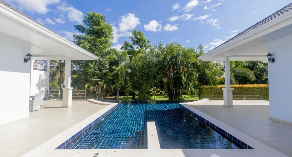 For sale 3 bedrooms villa in Pran Buri, Prachuap Khiri Khan