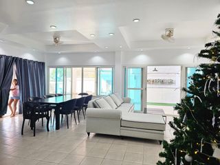 Haus zur Miete mit 4 Zimmer in Bang Lamung, Chonburi