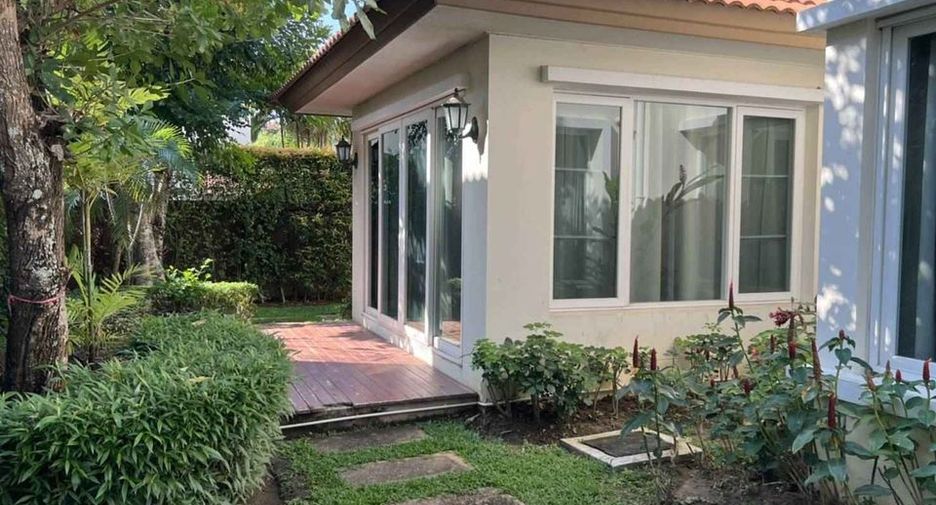 For sale 3 bedrooms house in Mueang Chiang Mai, Chiang Mai