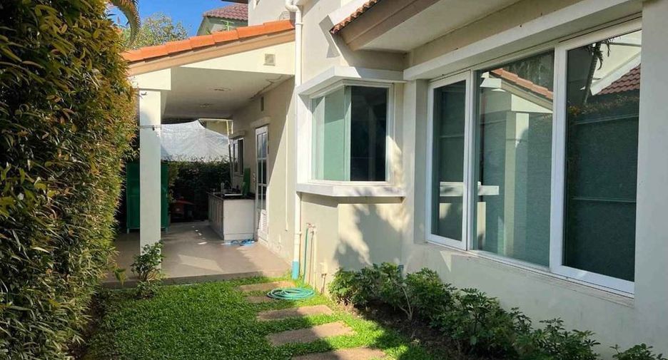 For sale 3 bedrooms house in Mueang Chiang Mai, Chiang Mai