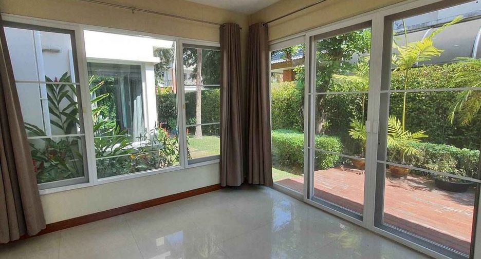 For sale 3 bedrooms house in Mueang Chiang Mai, Chiang Mai