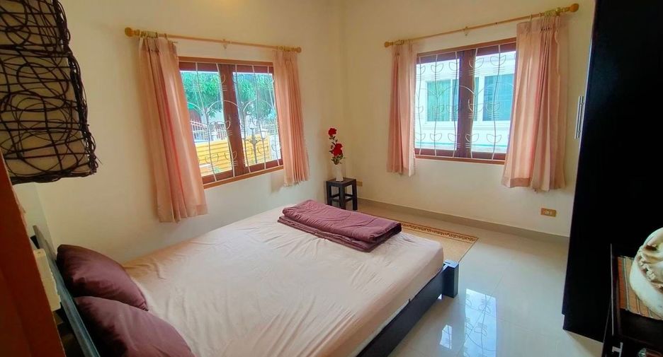 For rent 3 ベッドルーム house in Sattahip, Chonburi