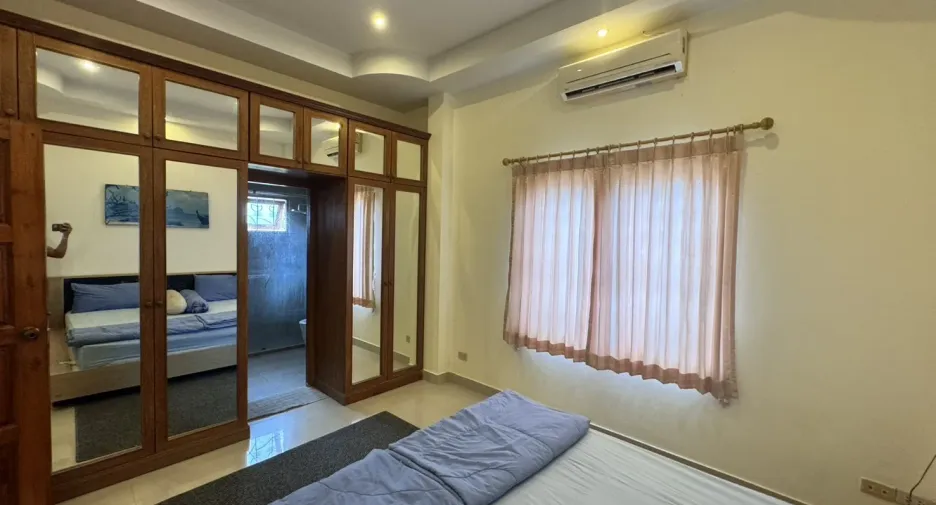 For rent 3 ベッドルーム house in Sattahip, Chonburi