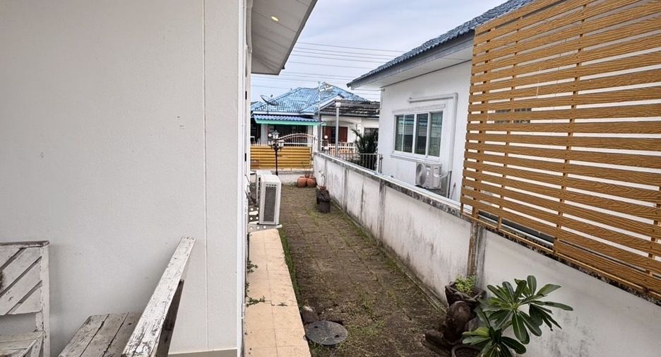 For rent 3 ベッドルーム house in Sattahip, Chonburi