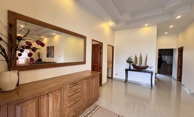 出租 3 卧室 独立屋 在 Sattahip, Chon Buri
