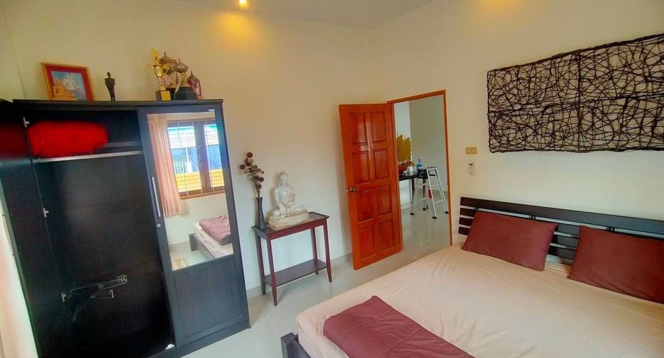 For rent 3 ベッドルーム house in Sattahip, Chonburi