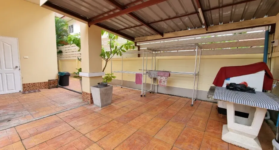 出租 3 卧室 独立屋 在 Hang Dong, Chiang Mai