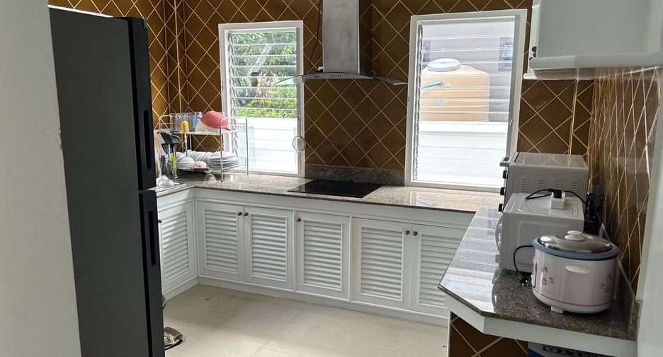 For rent 3 bedrooms house in Mueang Phuket, Phuket
