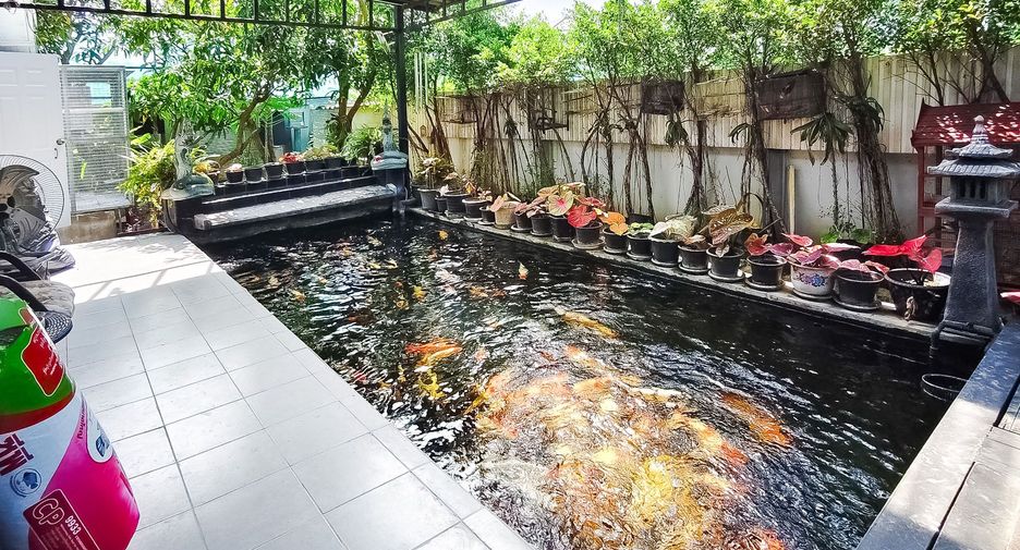 For sale 4 bedrooms house in Bang Khun Thian, Bangkok