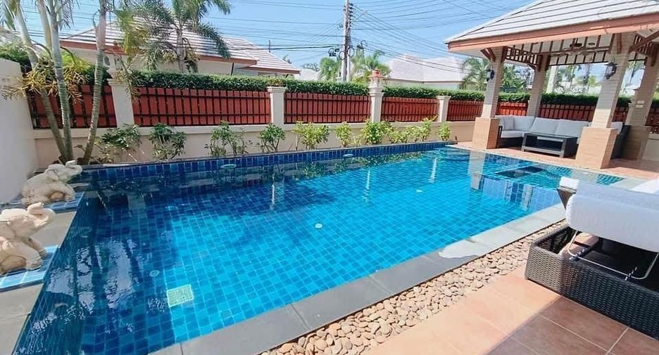 Casa en venta y en alquiler de 3 habitaciones en Bang Lamung, Chonburi
