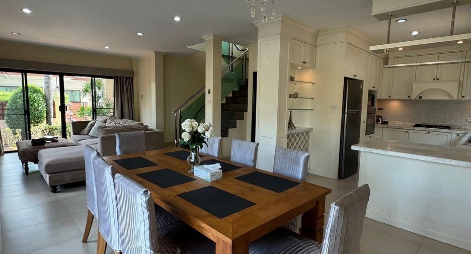 Casa en venta y en alquiler de 3 habitaciones en Bang Lamung, Chonburi
