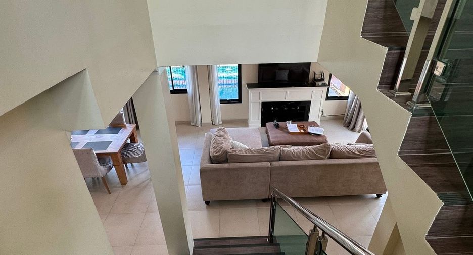 Casa en venta y en alquiler de 3 habitaciones en Bang Lamung, Chonburi