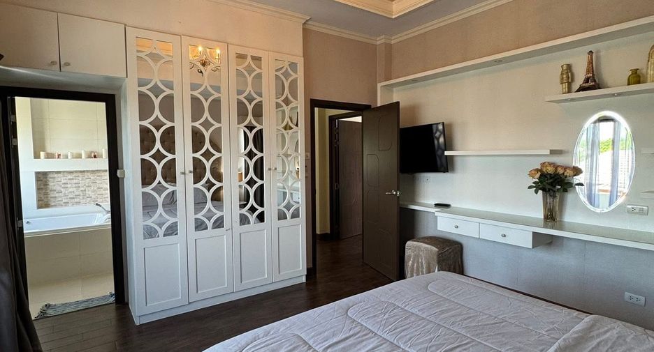 Casa en venta y en alquiler de 3 habitaciones en Bang Lamung, Chonburi