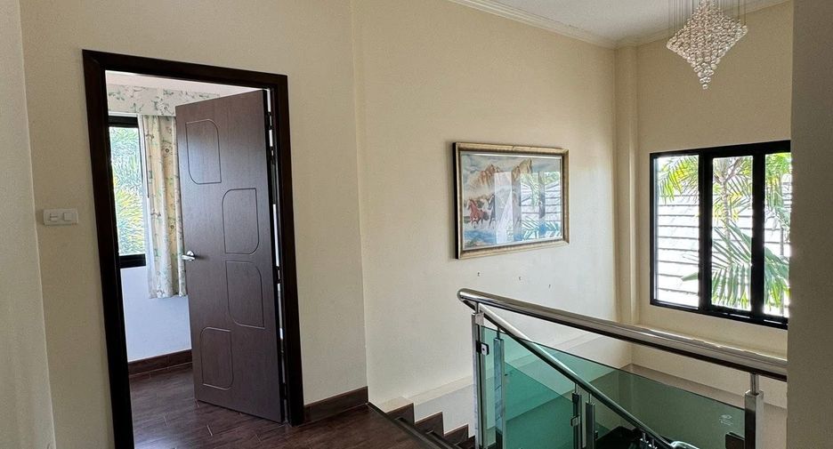 Casa en venta y en alquiler de 3 habitaciones en Bang Lamung, Chonburi
